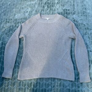 GAP Gray Crew Neck Sweater with Ribbed Texture